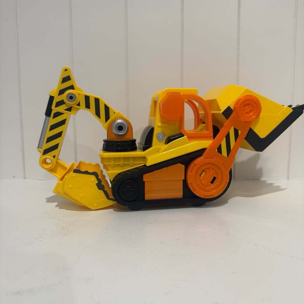 Paw Patrol Rubble & Crew Rubble's Bulldozer Construction Vehicle Toy
